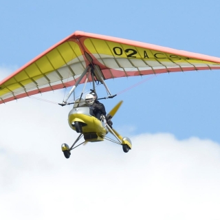 First flight in a microlight in the Paris region