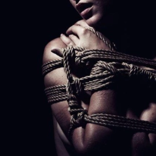 cours-prive-initiation-au-shibari-0-67a65f8a59405530281408.jpg