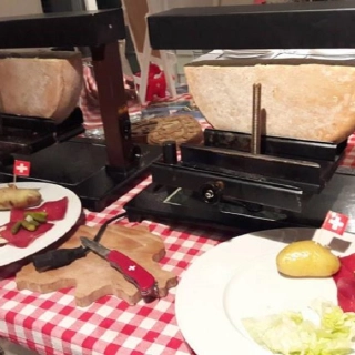 raclette-ou-fondue-traiteur-specialise-pour-vos-soirees-0-67a6607927816975664057.jpg