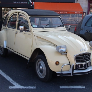 rallye-2cv-jeu-de-piste-itinerant-dans-le-beaujolais-0-67a6600e9b02b363851176.jpg