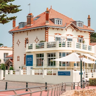 un-hotel-sur-la-plage-pour-vos-seminaires-a-pornic-0-67a660c0258a9340736371.jpg