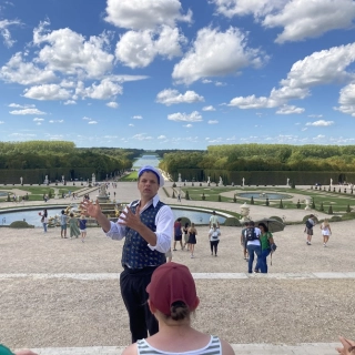 visite-contee-opera-de-paris-ou-jardins-de-versailles-0-67a6601ac266b329798246.jpg