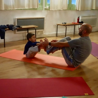 yoga-duo-parent-enfant-3-6-ans-paris-0-67a65fac7341e294558299.jpg