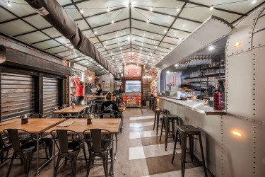 SPIE - Séminaire au Chai 33 et Team Building 3BISbar-a-jeux-paris-le-3bis-bar-evenementiel-team-building-whereez-7-69595e6ad263d371531244.jpg